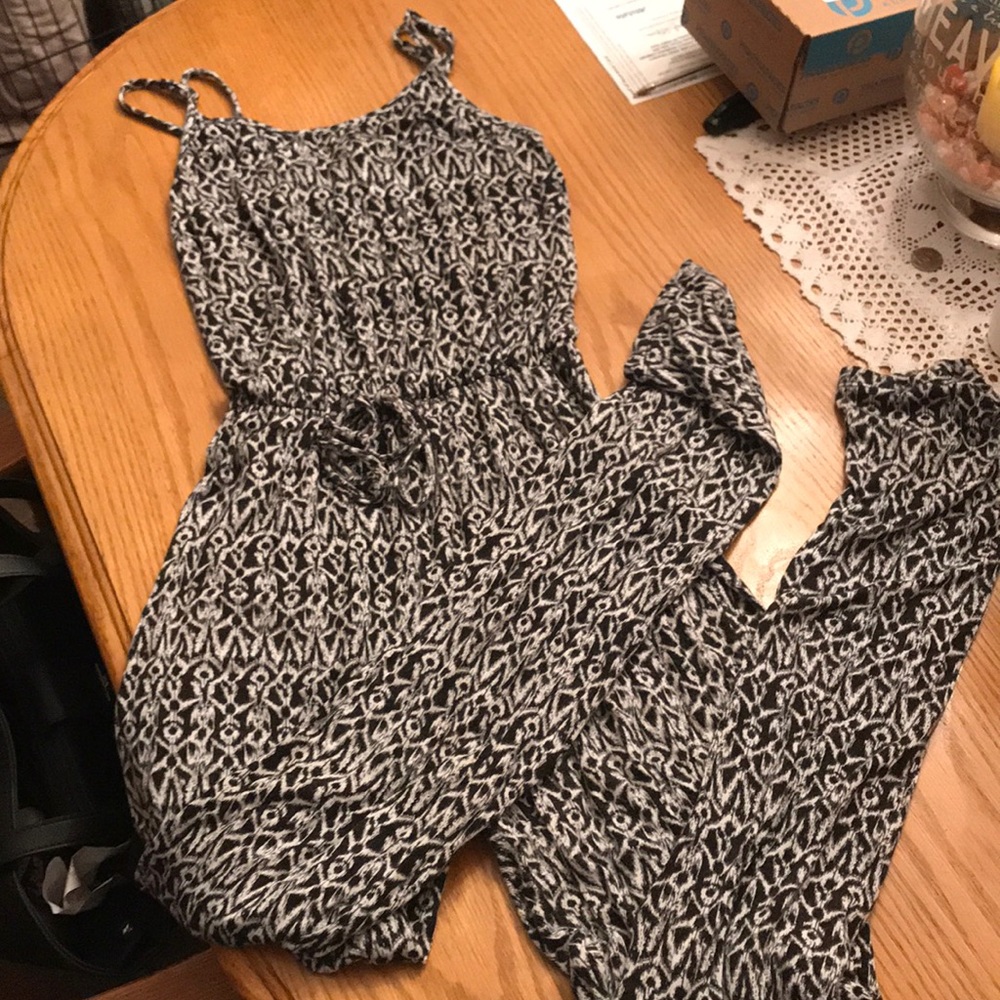 Sleeveless Jump Suit